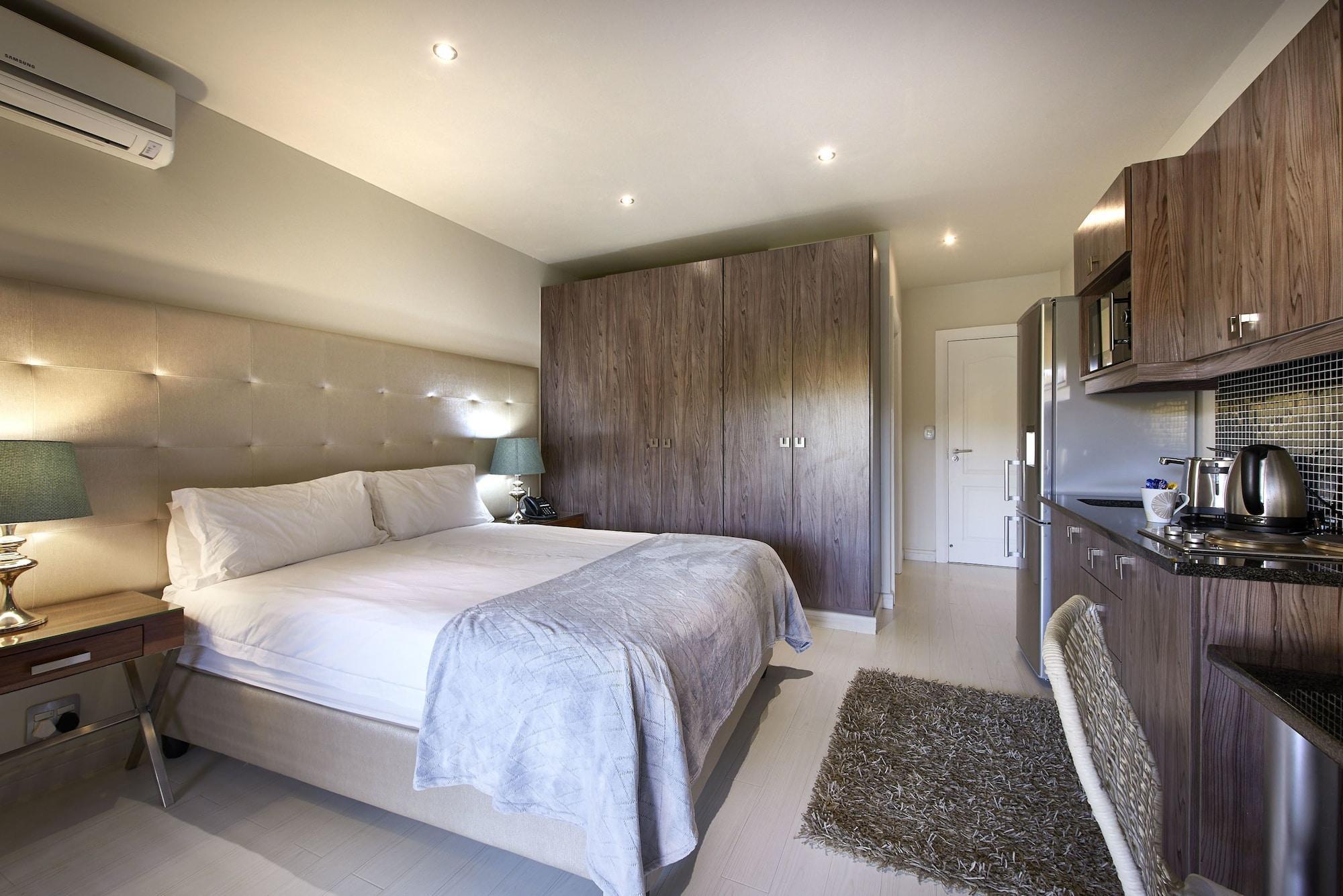 Dynasty Forest Sandown Self Catering Hotel Johannesburg Exteriör bild