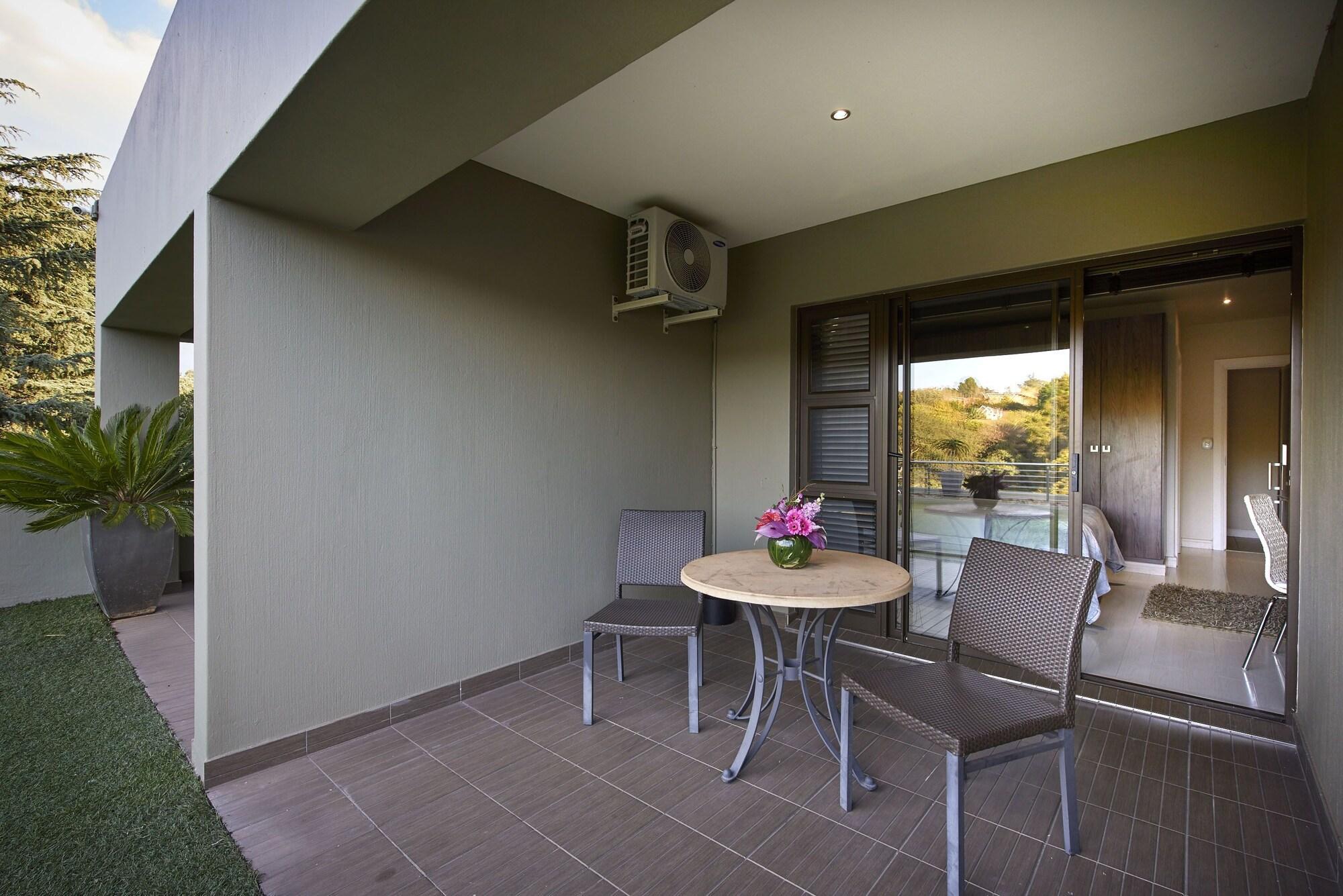Dynasty Forest Sandown Self Catering Hotel Johannesburg Exteriör bild
