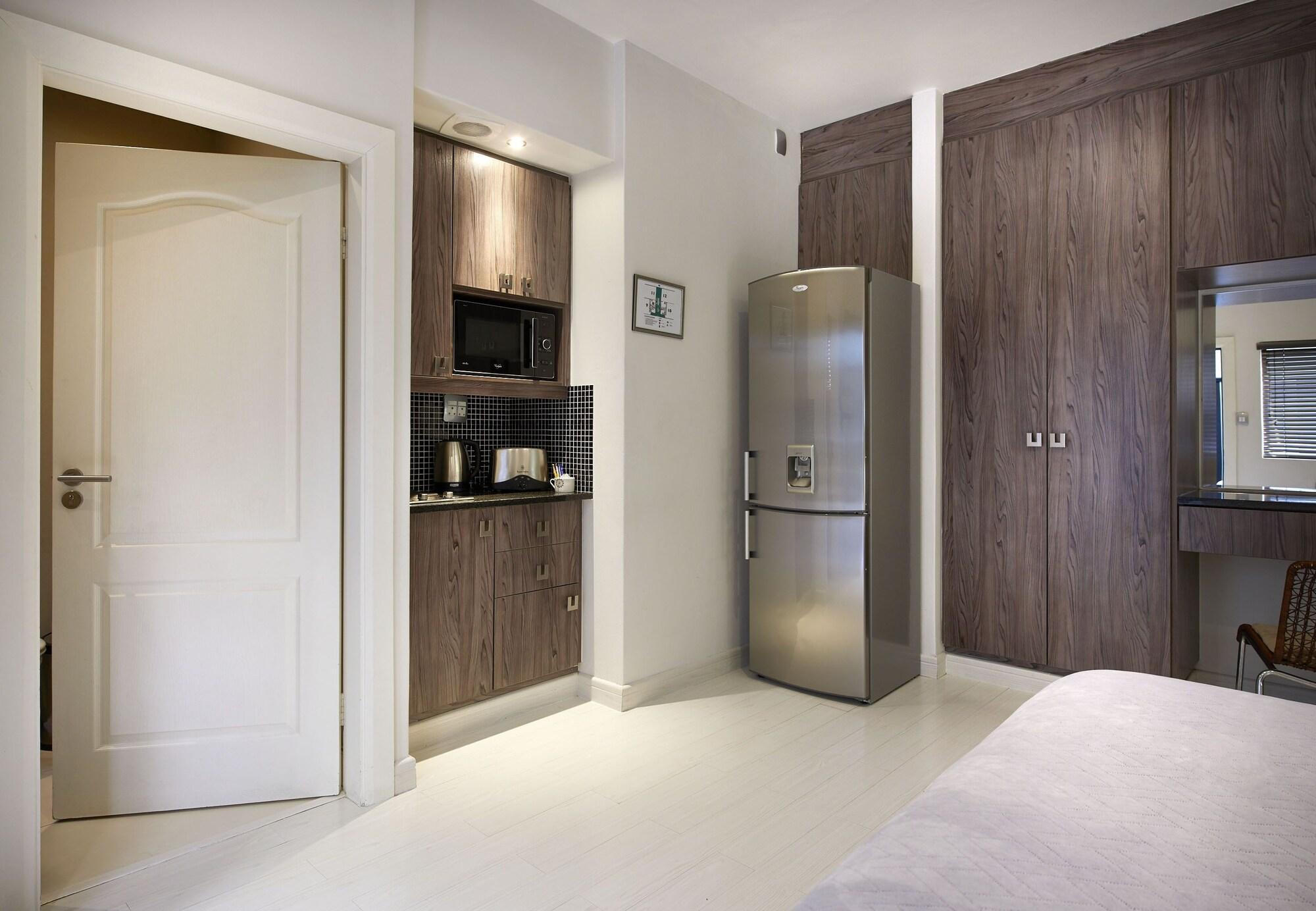 Dynasty Forest Sandown Self Catering Hotel Johannesburg Exteriör bild