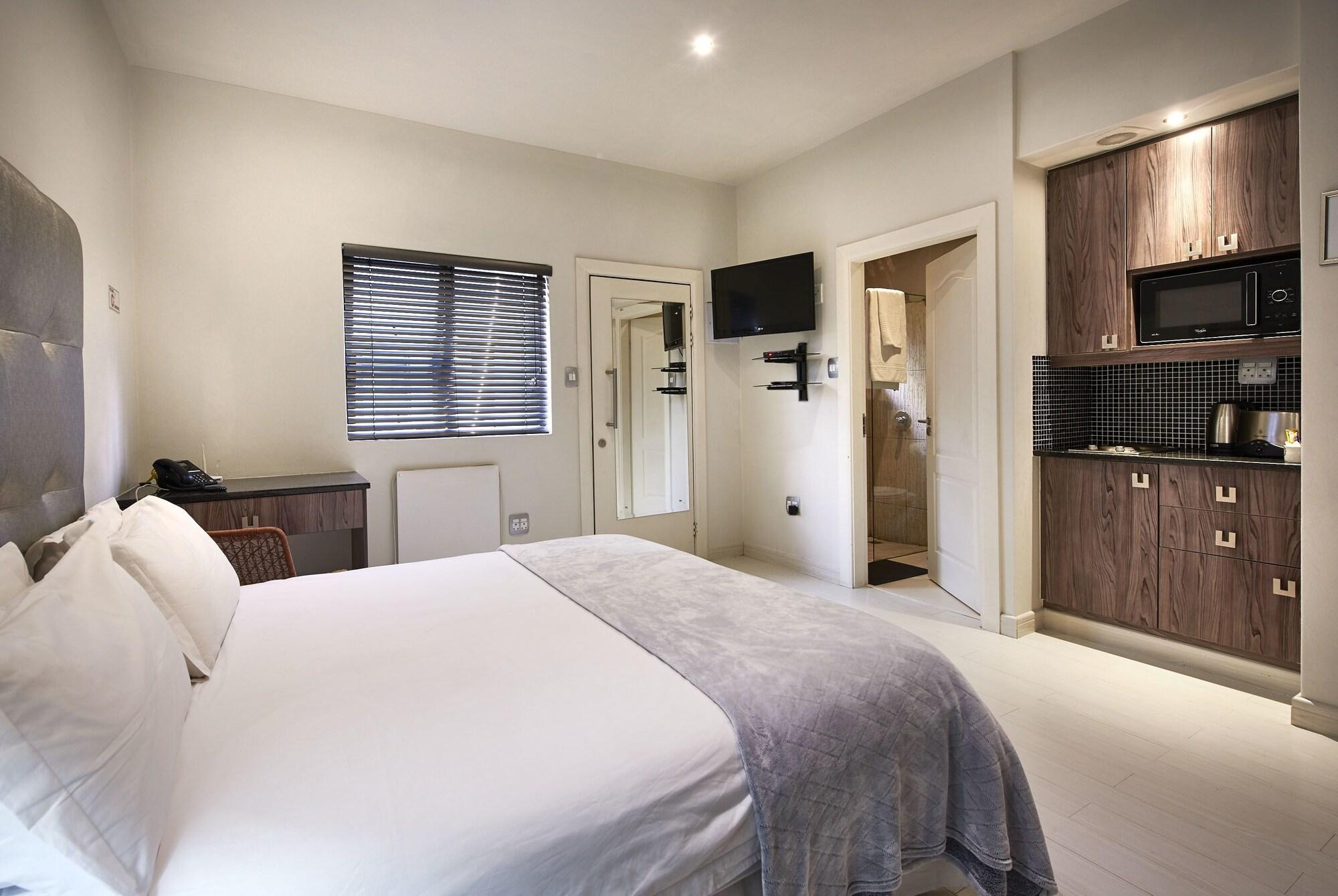 Dynasty Forest Sandown Self Catering Hotel Johannesburg Exteriör bild